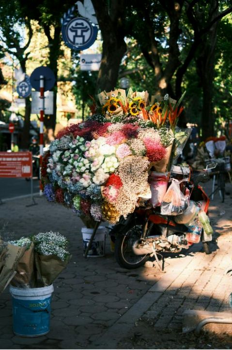 Native bouquet hero