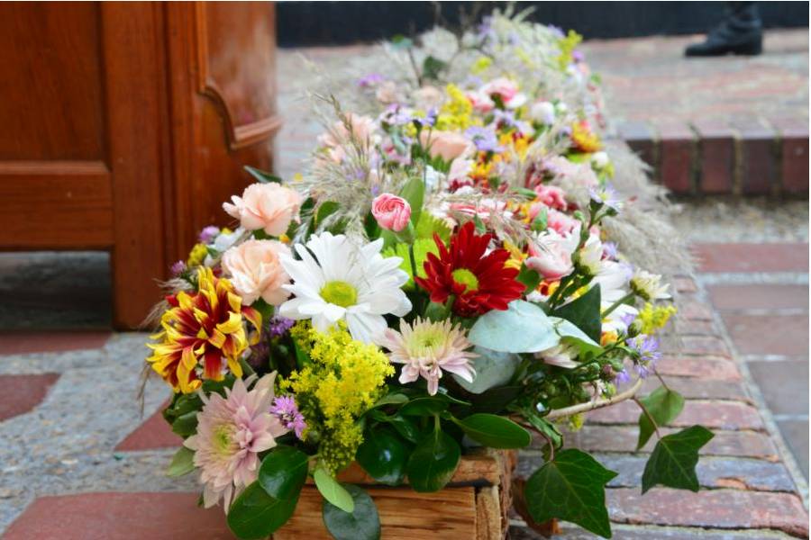 Hand-tied posy for funeral home